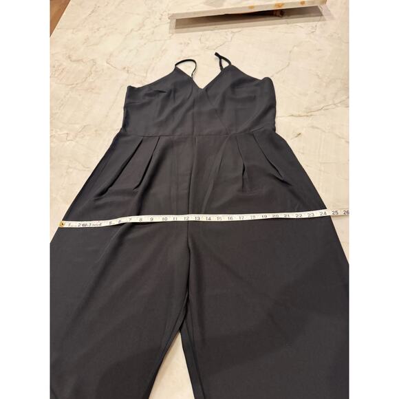 Women’s Black Jumpsuit Sz XXL/2X Sleeveless Flowy Wide Leg V-neck Layering - Picture 9 of 12